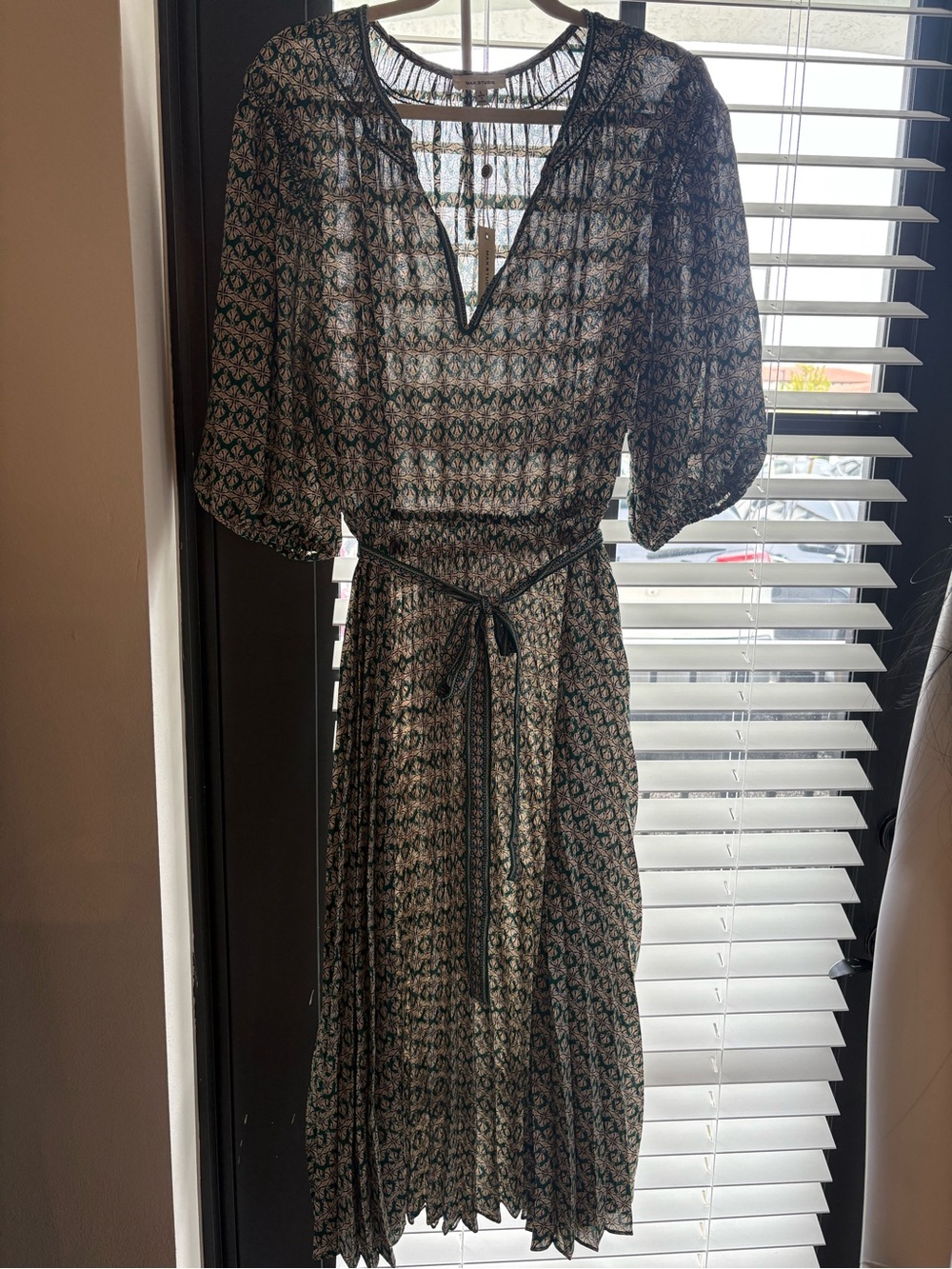 β¨ NWT Max Studio Boho Pleated Midi Dress | Tie Waist | Puff Sleeves | Size L β¨ - Picture 5 of 9